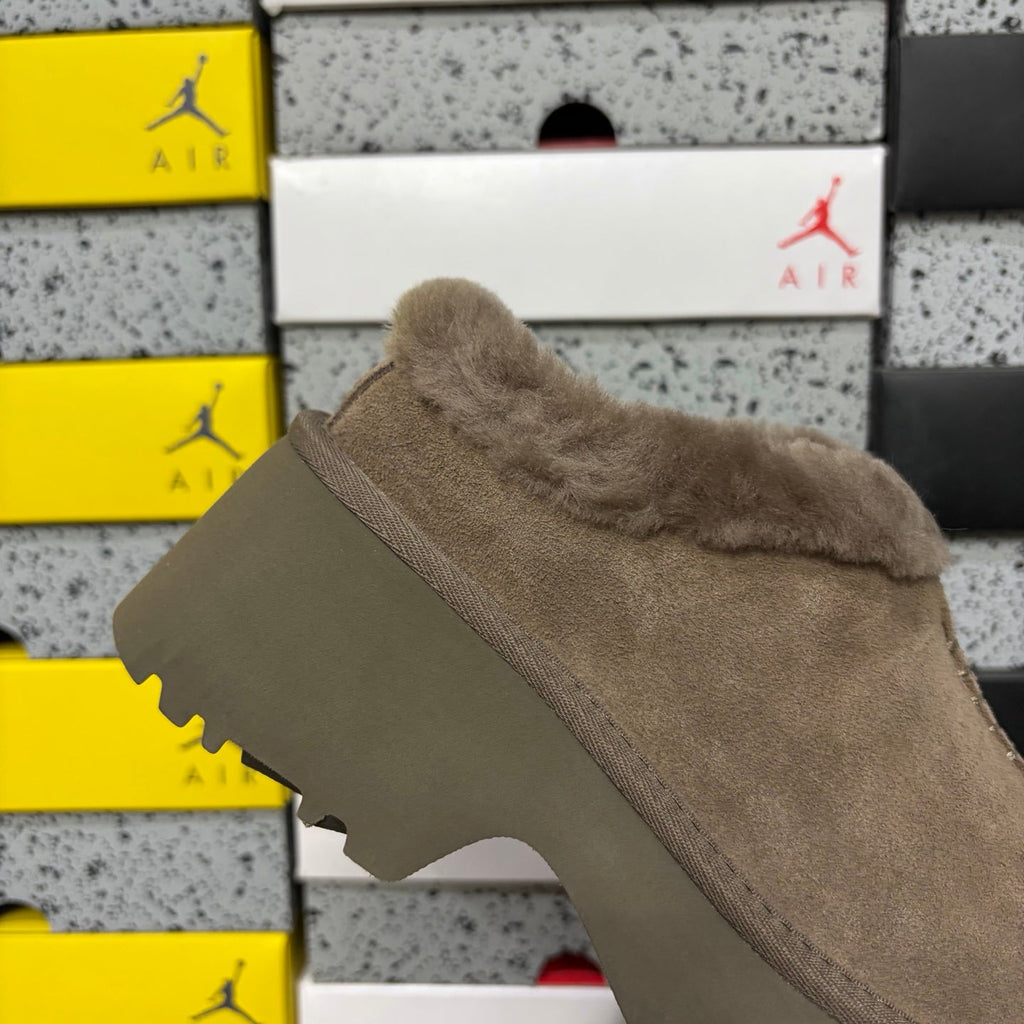 UGG Funkette Platform Clog – Women's Sherpa-Collar Suede Mule in Taupe