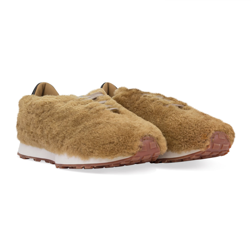 TAN SHERPA RHUNNER SNEAKERS