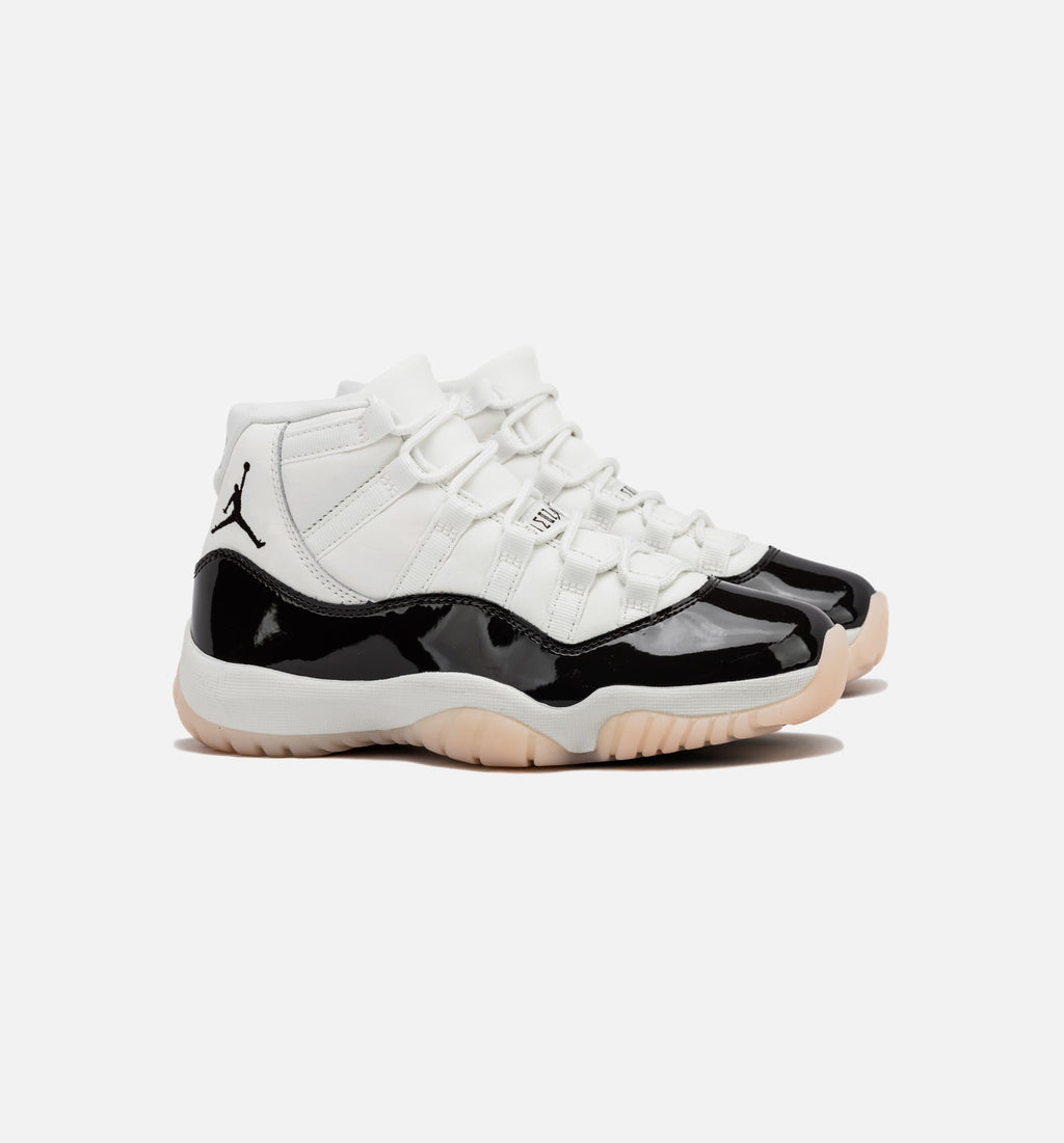 Air Jordan 11 Retro Neapolitan Women's Lifestyle Shoe