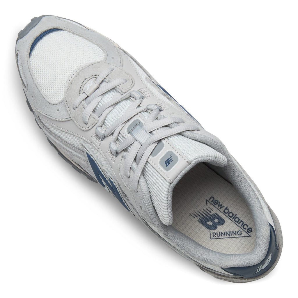 New Balance 204L