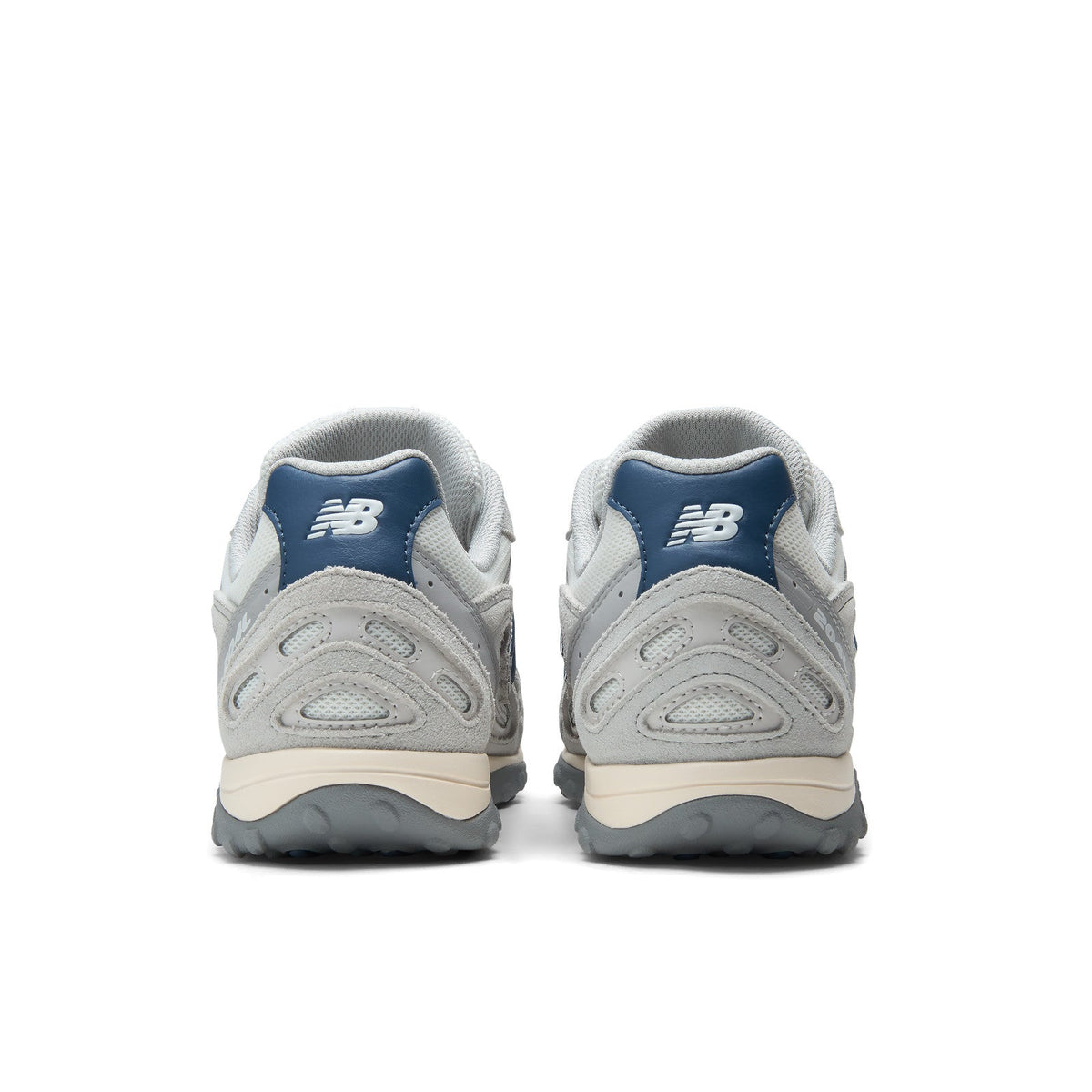 New Balance 204L