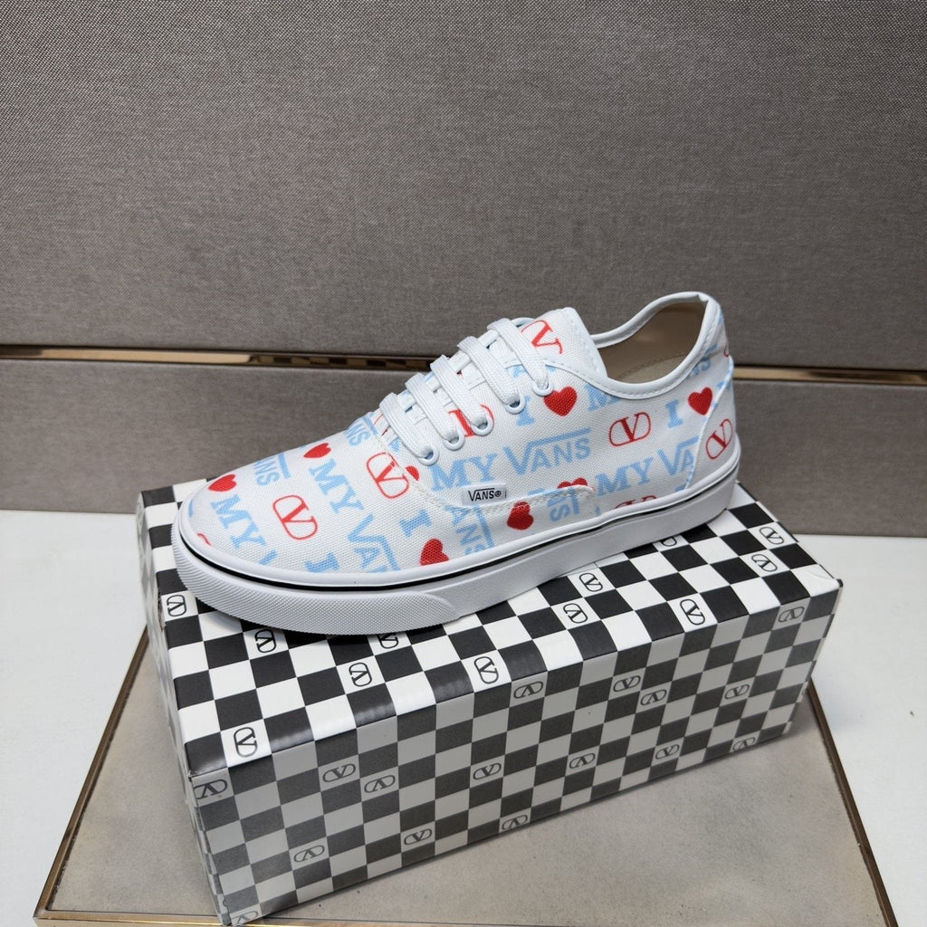 Vans Men's White Graphic Low-Top Sneakers