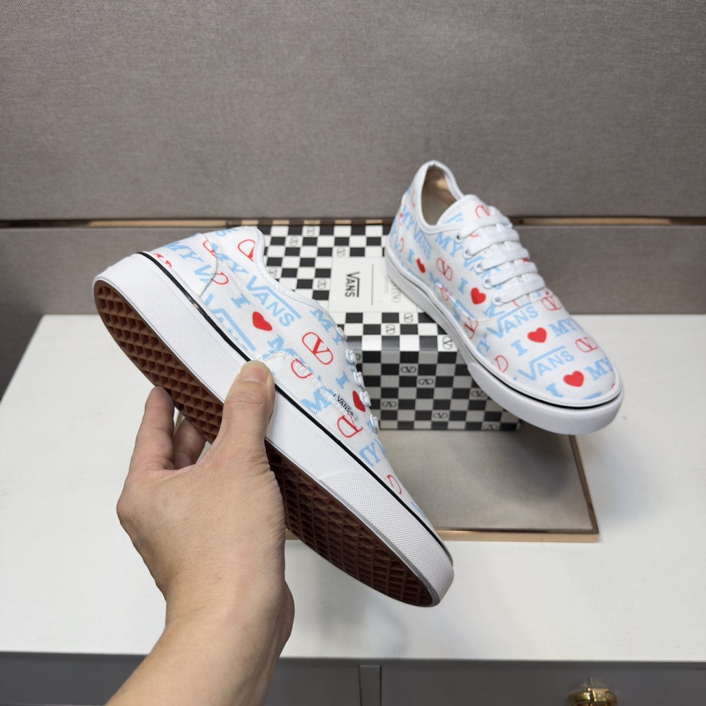 Vans Men's White Graphic Low-Top Sneakers