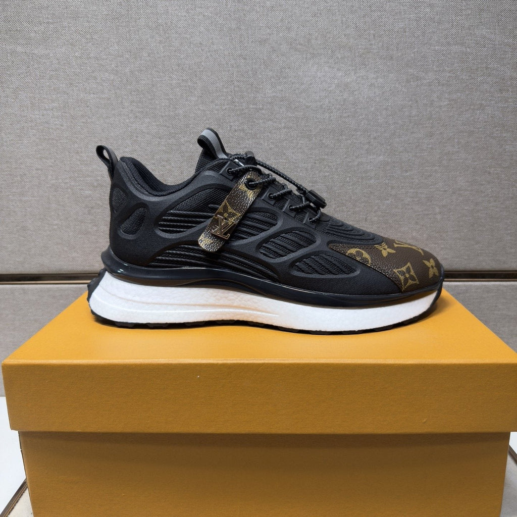 Louis Vuitton Men's Patterned Low-Top Sneakers - Mesh Lining