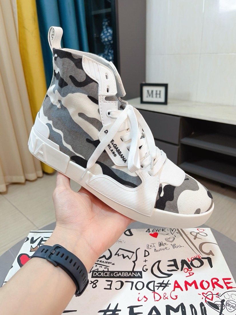 Dolce & Gabbana Camouflage High-Top Sneakers