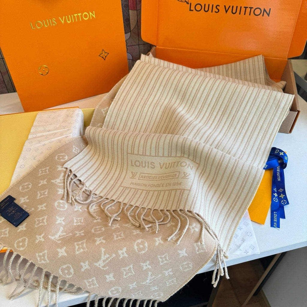 Louis Vuitton My Neverfull Fringe Scarf